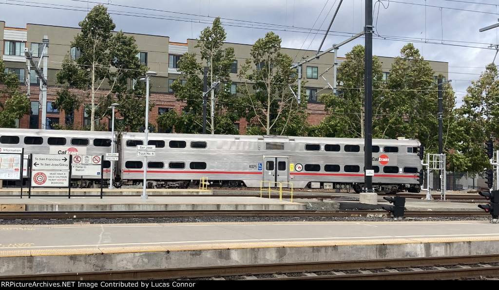 Caltrain 4025